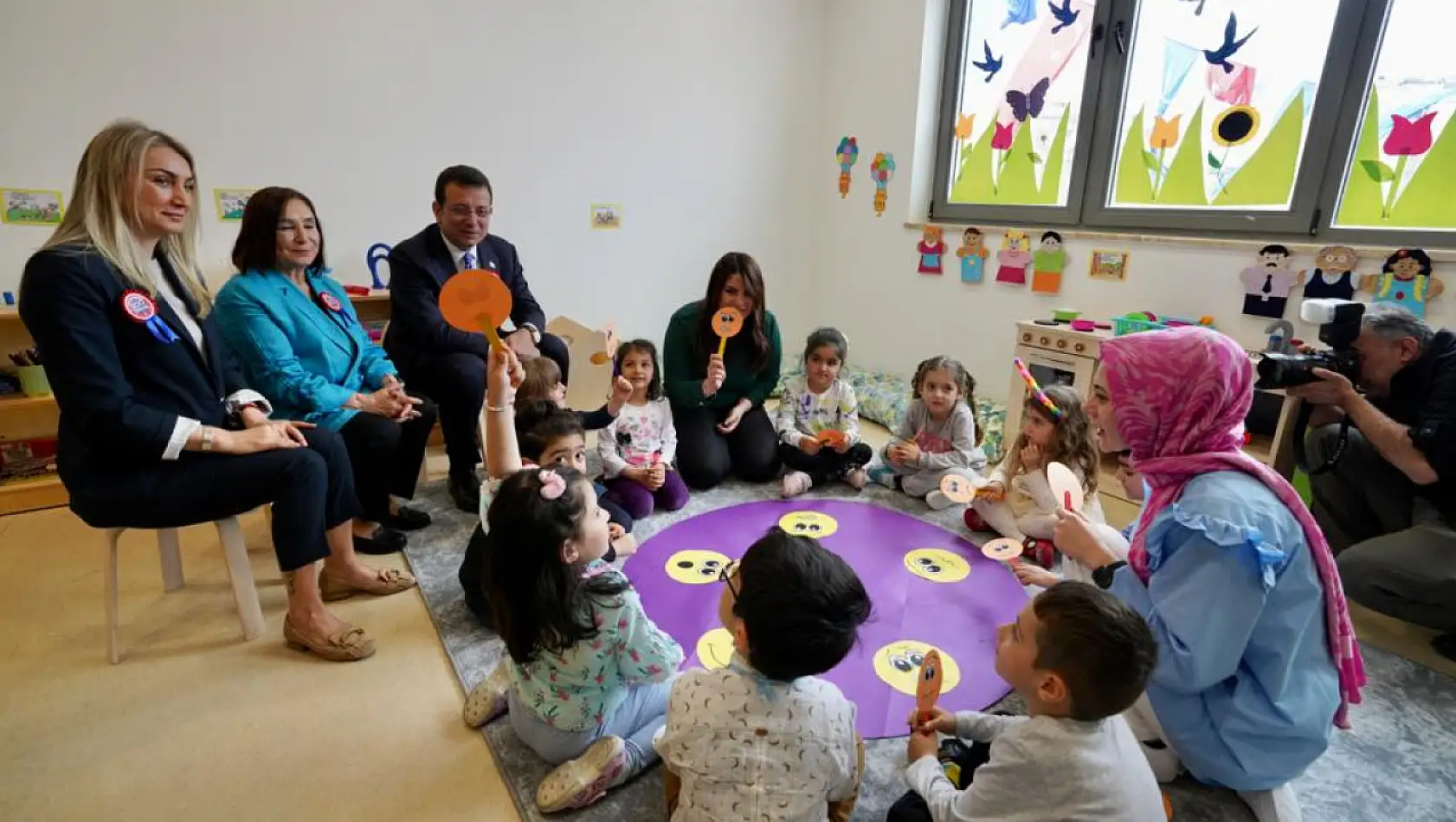 Öğretmenlere müjde! İBB'den öğretmenler günü'ne özel sürprizler