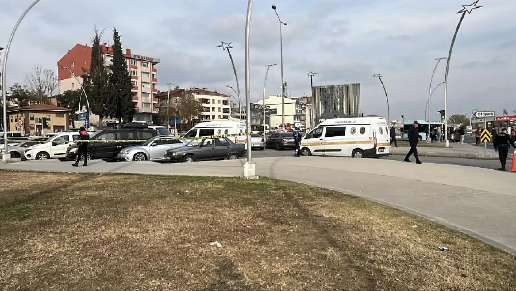 Park halindeki minibüste gizemli ölüm: Soruşturma başlatıldı!