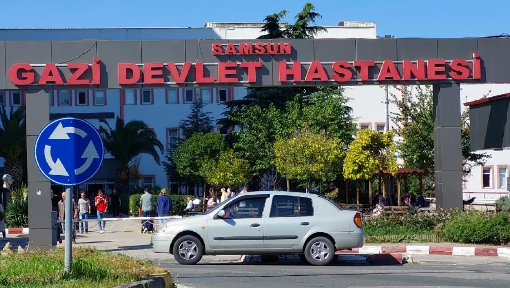 Samsun'da doktor damatlık giysiyle kendini ölüme bıraktı