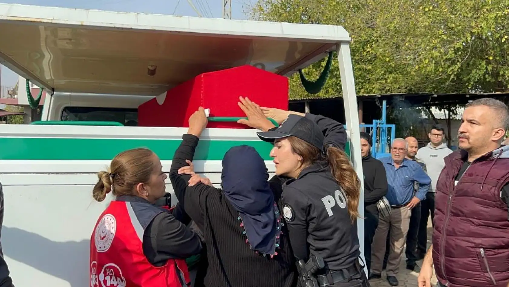 Şehit polis memuru son yolculuğuna uğurlandı