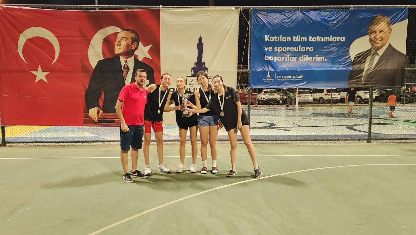 Streetball İzmir Cup'ta finale doğru