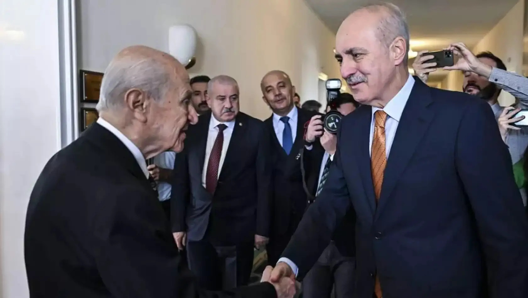 TBMM Başkanı Kurtulmuş Bahçeli ile görüştü