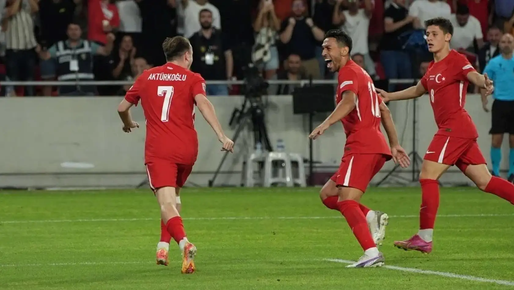 Türkiye 3-İzlanda :1