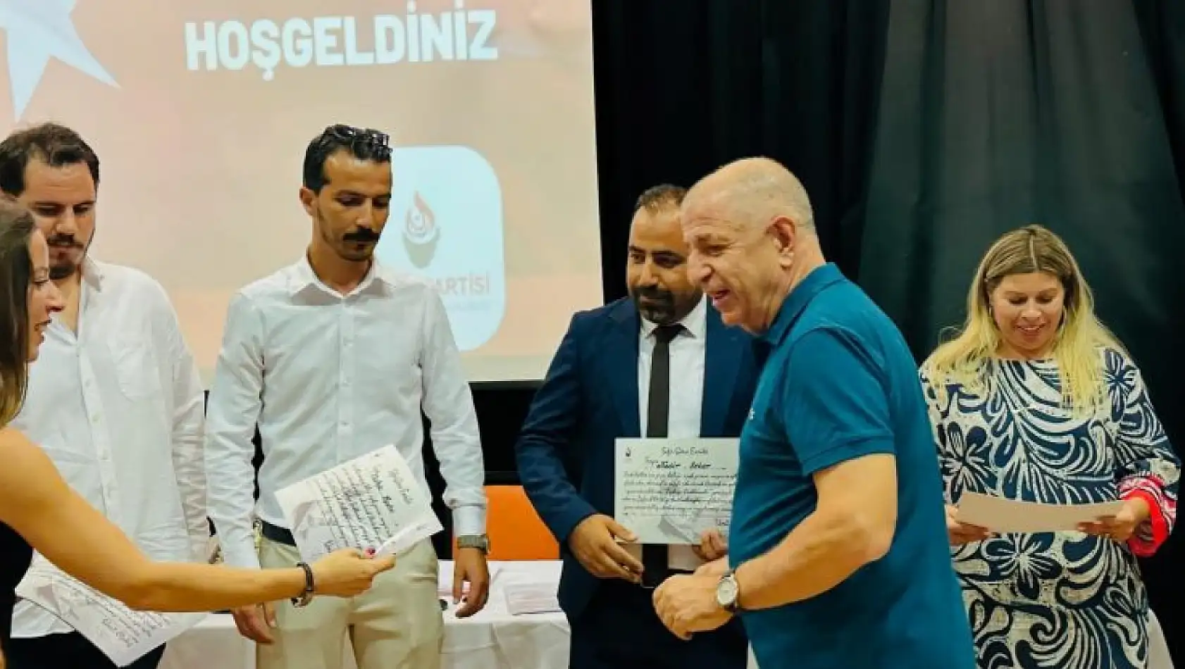 Ümit Özdağ Seferihisar'da