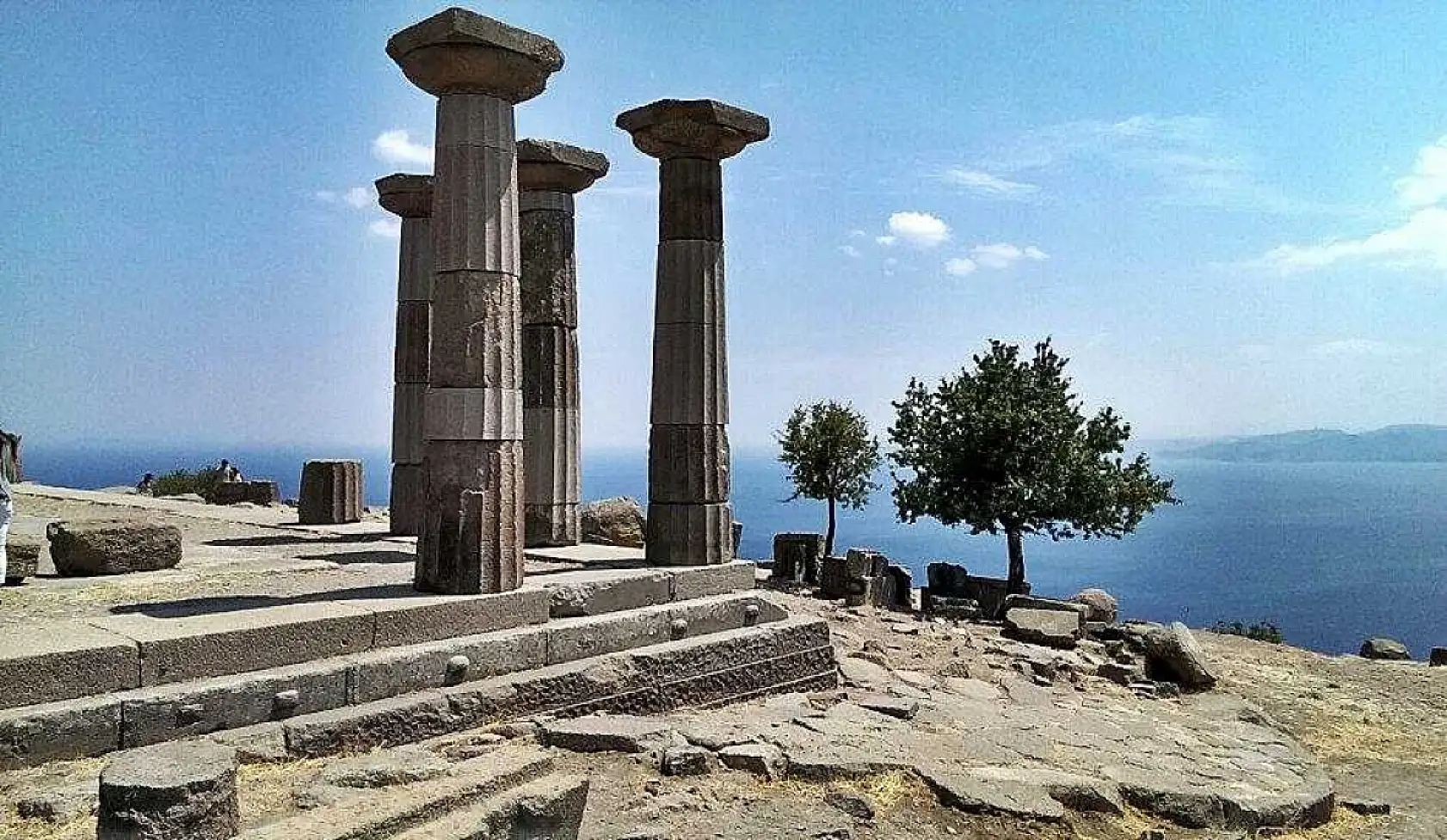 Burda balık yiyen İzmirliler bir daha başka yerde balık yemeyecek: Deniz kokusu ile mideniz bayram ederken tarihi ile gözleriniz kamaşacak - Üstelik sadece 1 saat uzaklıkta