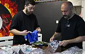 Giysi kumbaraları umuda açıldı