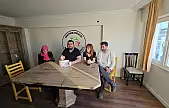 İzmir'de öğretmenler aylarca maaş bekledi! 'Emek haktır, gasp edilemez'
