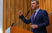 Son dakika! Özgür Özel Van'da! Saat 12:00'yi gösterdi