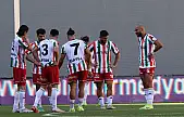 Taraftarsız Karşıyaka, evinde yıkıldı! 2. Lig hayallerine veda etti: 1-2