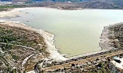 Çeşme'de su alarmı: Belediye'den yasak üstüne yasak geldi