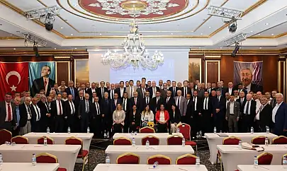 Esnafın feryadı İzmir'de yankılandı: 'Kanun değişmeli, stopaj kalkmalı!'