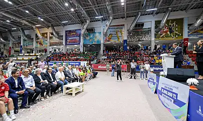İzmir Büyükşehir Spor Kulübü'nden madalya yağmuru