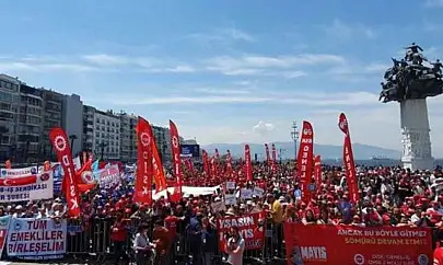 İzmir'de 1 Mayıs coşkusu Gündoğdu Meydanı'nda başlıyor!