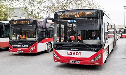 İzmir'de belediye otobüsü alev alev yandı!