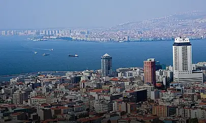 İzmir'de kira krizi derinleşiyor: Enflasyona rağmen artış sürüyor
