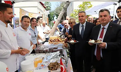 İzmir'de 'Türk Mutfağı Haftası' başladı: Lezzet ve kültür buluştu
