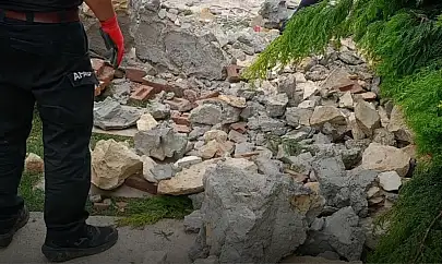 İzmir Menemen'de düğün salonunun duvarı çöktü! Yaralılar var