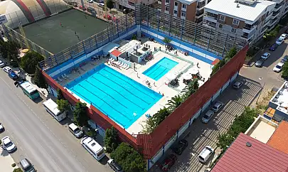 Kemalpaşa'da ücretsiz yüzme kursları başladı
