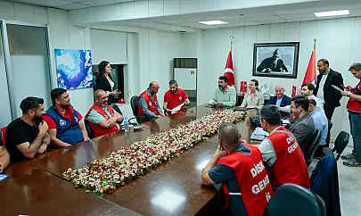 Konak'ta grev sona erdi: En düşük maaş...