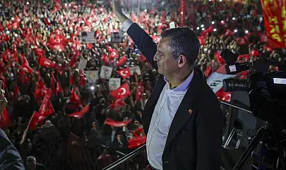 Son dakika! Özgür Özel Esenler'de binlerce yurttaşa hitap etti