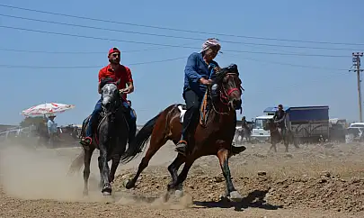 Torbalı'da rahvan atların dönüşü: Bu pazar nefes kesecek!