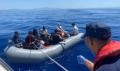 Yunanistan geri gönderdi, 16 çocuğu Sahil Güvenlik kurtardı