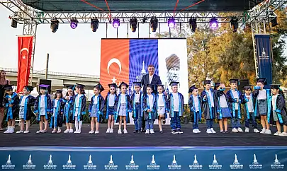 Yuvamız İzmir'de mezuniyet coşkusu!