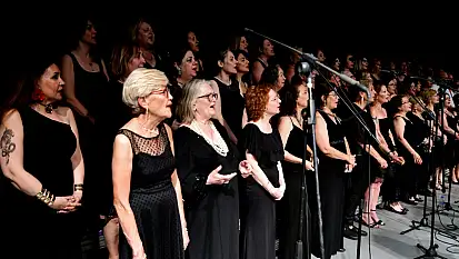 Bornova'da yaz konseri gönülleri fethetti