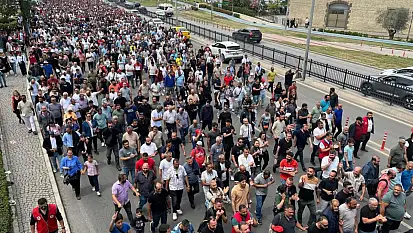 İzmir'de grevde 3. gün: Hizmetler durdu, Kordon çöple doldu