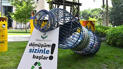 Scooter, bisiklet, kulaklık! Torbalı'da atıkları getir, hediyeyi al
