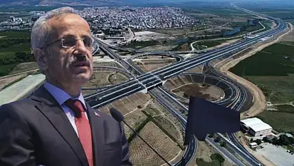Son dakika! Bayramda köprü ve otoyollar ücretsiz olacak mı? Bakan Uraloğlu duyurdu