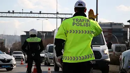 Son dakika! Bayramda trafik önlemleri: Ağır taşıtlarla ilgili flaş karar!