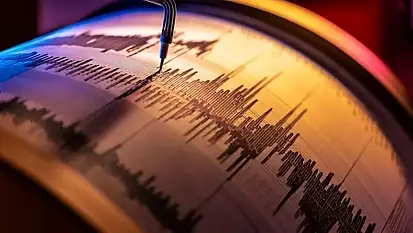 Son dakika! İzmir'de korkutan deprem!
