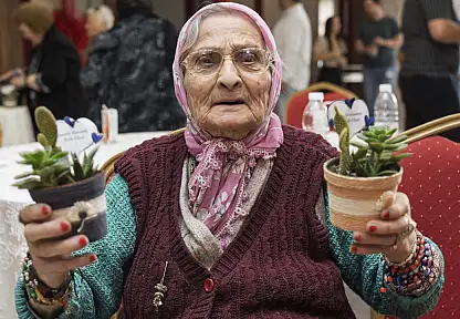 İzmir'de annelere en özel kutlama