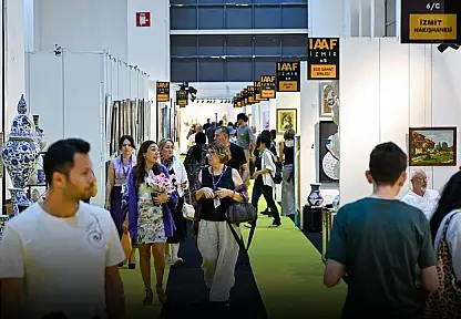 İzmir Sanat ve Antika Fuarı'na rekor katılım!