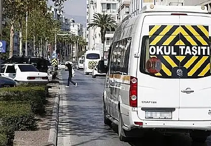 Okul servislerinde yaş sınırı bir yıl daha uzatıldı