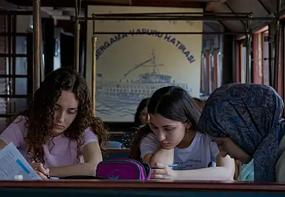 YKS'ye hazırlananlara İzmir'den sürpriz mekan