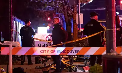 Vancouver'da sokak festivalinde dehşet: Araç kalabalığa daldı!