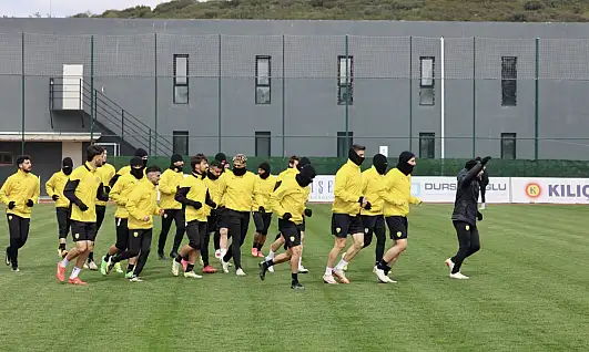 Aliağa FK'da 6 futbolcuyla yollar ayrıldı
