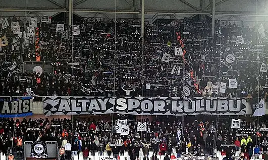 Altay'dan 'devir' iddialarına cevap: 'Yalan haberler kulübe zarar veriyor'