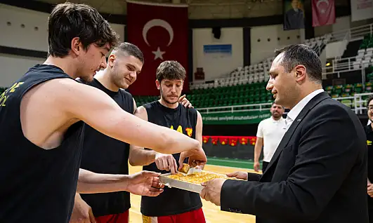 Başkan Eşki'den Göztepe'ye moral ziyareti