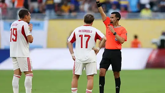 Kerem Aktürkoğlu çok sinirlendi! Kulüpler Dünya Kupası'nda 3 kırmızı kart birden