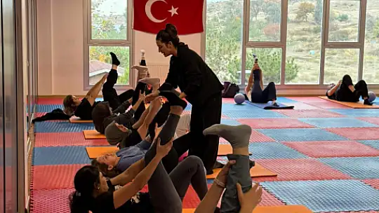 İzmir'de MS hastalarına pilatesle denge sağlıyor