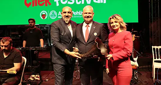 Emiralem Çilek Festivali'ne tatlı başlangıç!