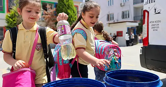 Geri dönüşüm araçları okul okul dolaşıyor