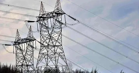 İzmir'de elektrik kesintisine saatler kaldı: Bu ilçelerden birinde eviniz varsa...