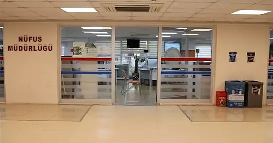 İzmir'de ikametgah edip kimliğini kaybedenler dikkat: Saat 08.00 ile 11.00 arası…