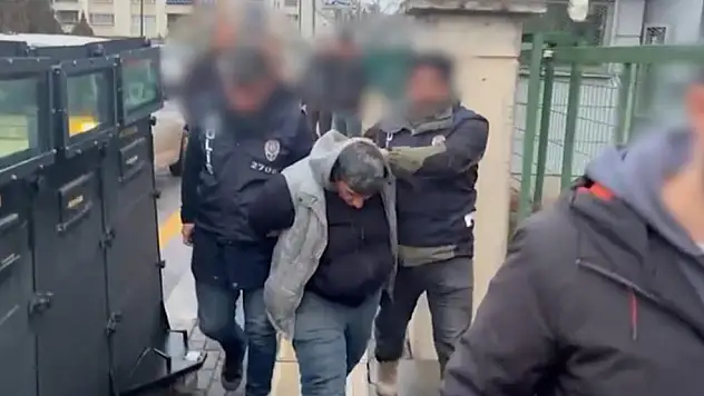 133 yıl hapis cezasıyla aranıyordu: Cezaevi firarisine kıskıvrak!