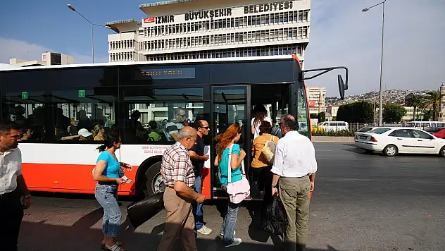 2,3,4 Mayıs'ta ESHOT otobüs yerine Metro, İZBAN, Vapur kullanın: İzmir'de ulaşım duyurusu yapıldı