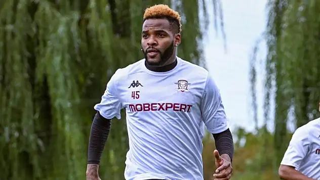 Aaron Boupendza'nın hayatını kaybetme nedeni açıklandı! Cinayet mi, intihar mı?
